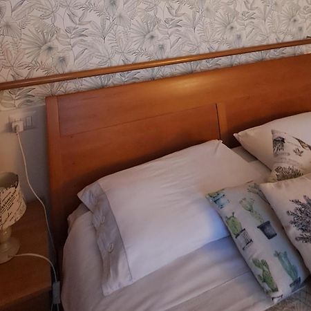 Delizioso Appartamento In Corte Vittuone Exterior foto